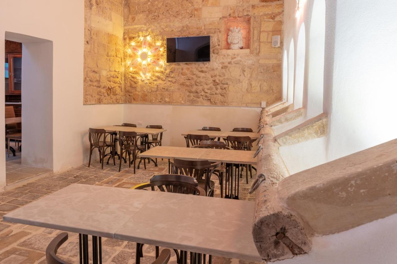 科佩尔蒂诺 Il Cavaliere Al Borgo Antico酒店 外观 照片
